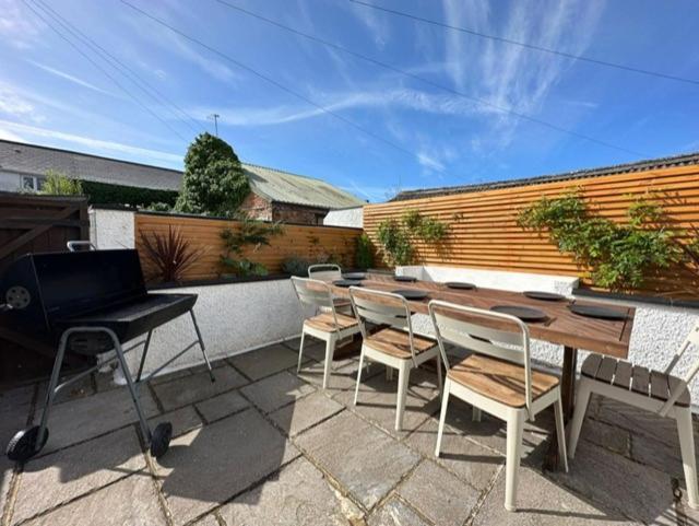 Spacious Holiday Home In Porthcawl Exterior photo